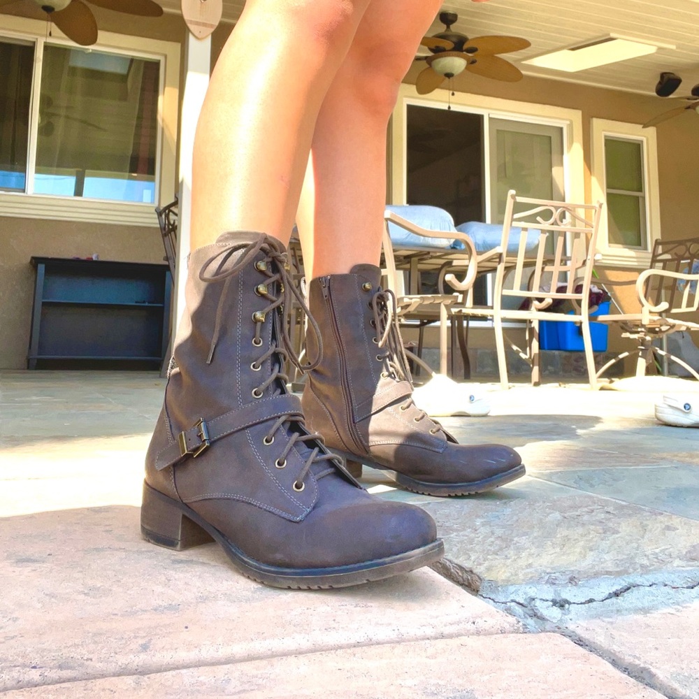Cute combat boots!
